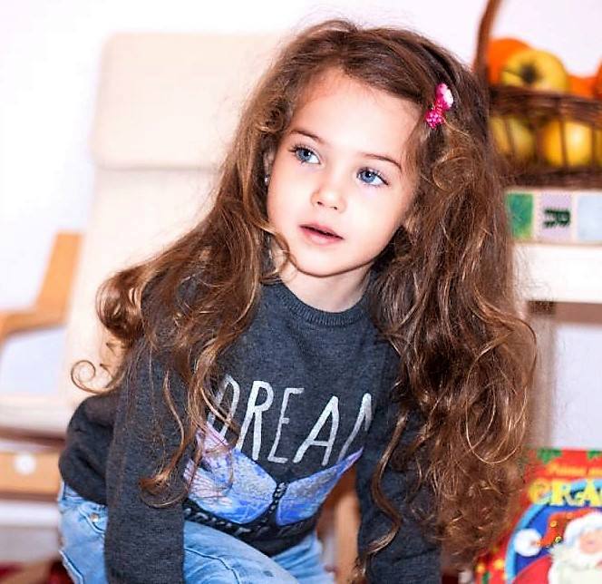 1 minut de 1 iunie pentru Eva